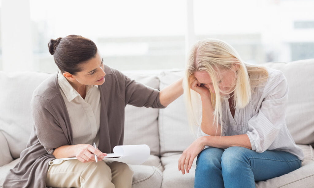 2 women in a depression counselling session